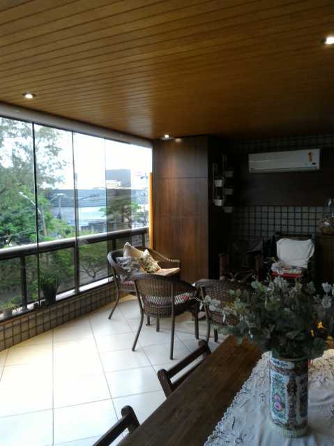 Apartamento à venda com 3 quartos, 118m² - Foto 2