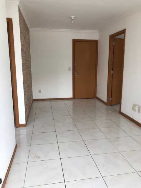 Apartamento à venda com 2 quartos, 62m² - Foto 5