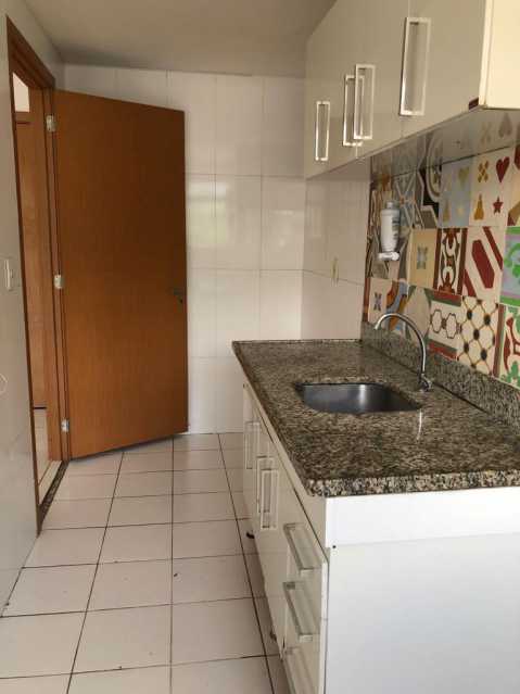 Apartamento à venda com 2 quartos, 62m² - Foto 13