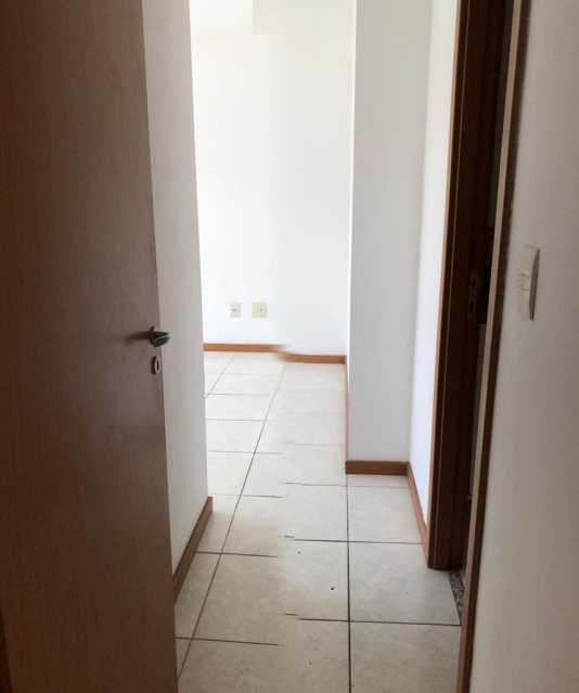 Apartamento à venda com 2 quartos, 62m² - Foto 9