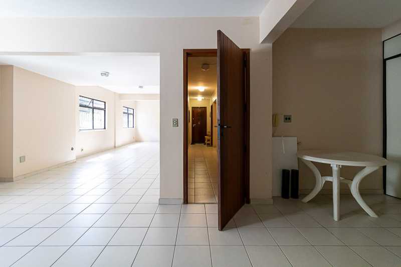 Apartamento à venda com 2 quartos, 88m² - Foto 18