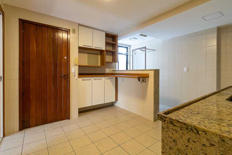 Apartamento à venda com 2 quartos, 88m² - Foto 25