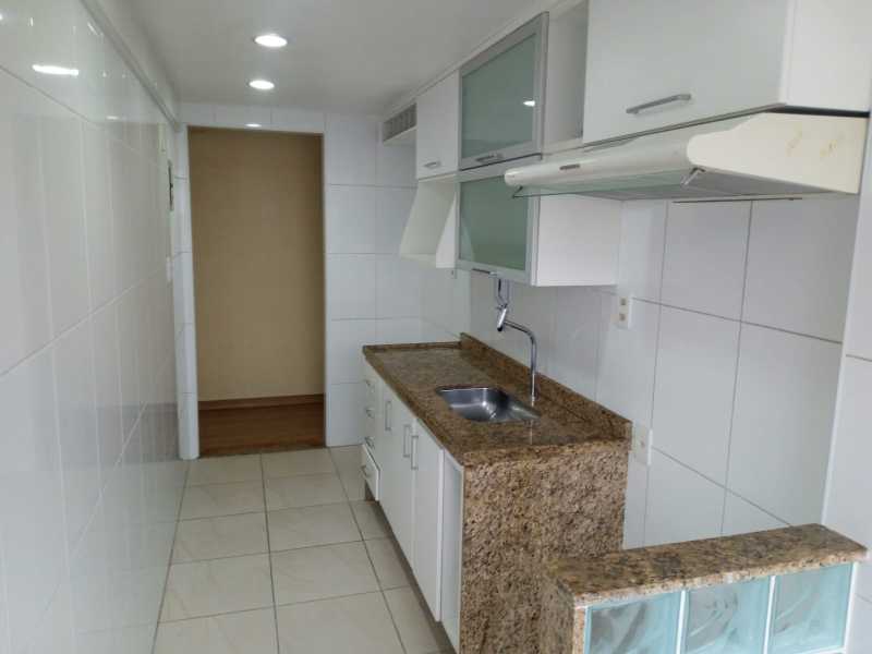 Apartamento à venda com 2 quartos, 55m² - Foto 11