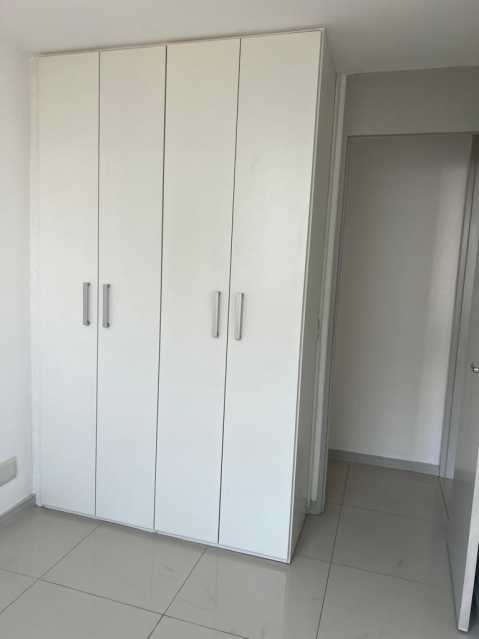 Apartamento à venda com 2 quartos, 60m² - Foto 9