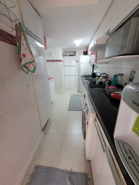 Apartamento à venda com 3 quartos, 123m² - Foto 4