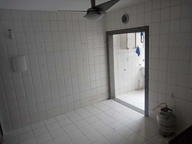 Apartamento à venda com 2 quartos, 85m² - Foto 10