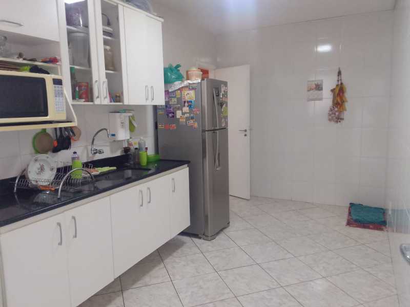 Apartamento à venda com 2 quartos, 102m² - Foto 12