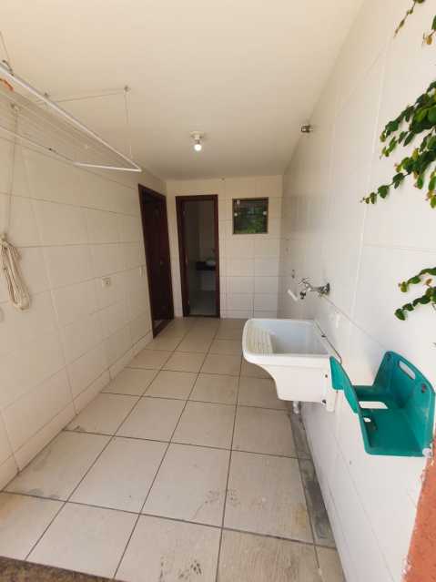 Casa de Condomínio à venda com 4 quartos, 230m² - Foto 23