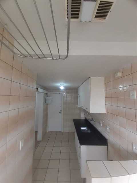 Apartamento à venda com 3 quartos, 102m² - Foto 17