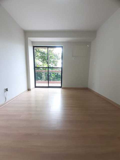 Apartamento à venda com 3 quartos, 102m² - Foto 3