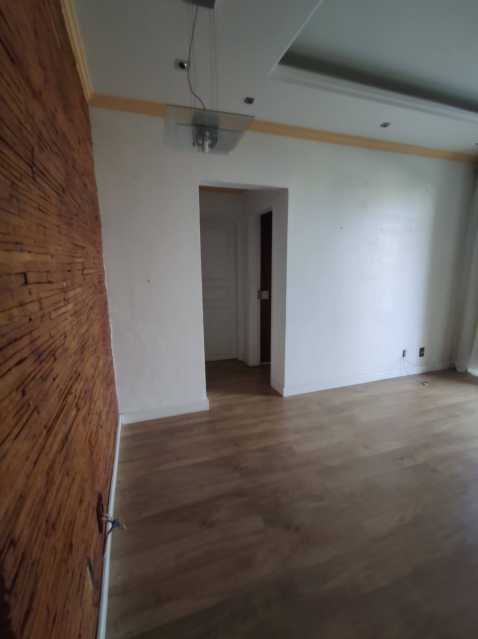 Apartamento à venda com 2 quartos, 62m² - Foto 3