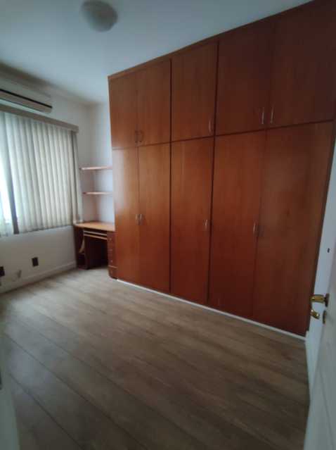 Apartamento à venda com 2 quartos, 62m² - Foto 14