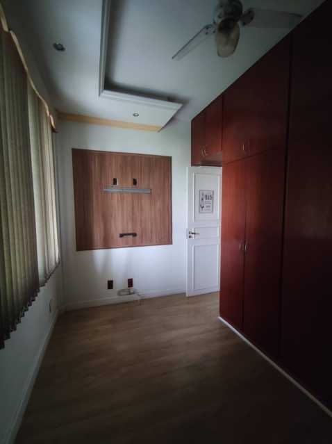 Apartamento à venda com 2 quartos, 62m² - Foto 15