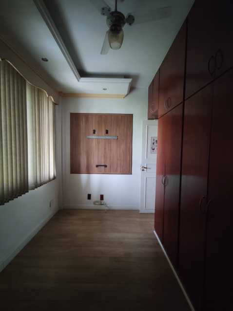 Apartamento à venda com 2 quartos, 62m² - Foto 16