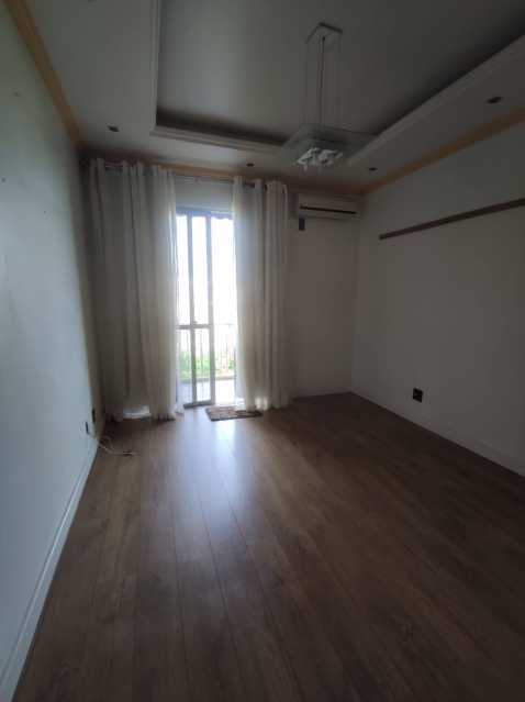 Apartamento à venda com 2 quartos, 62m² - Foto 12