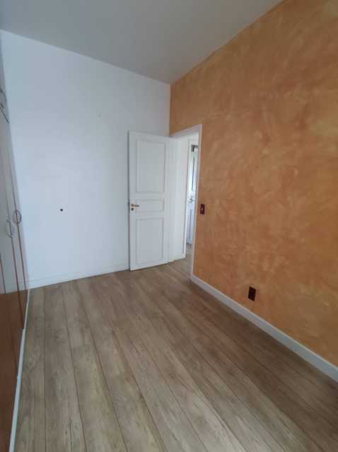 Apartamento à venda com 2 quartos, 62m² - Foto 6