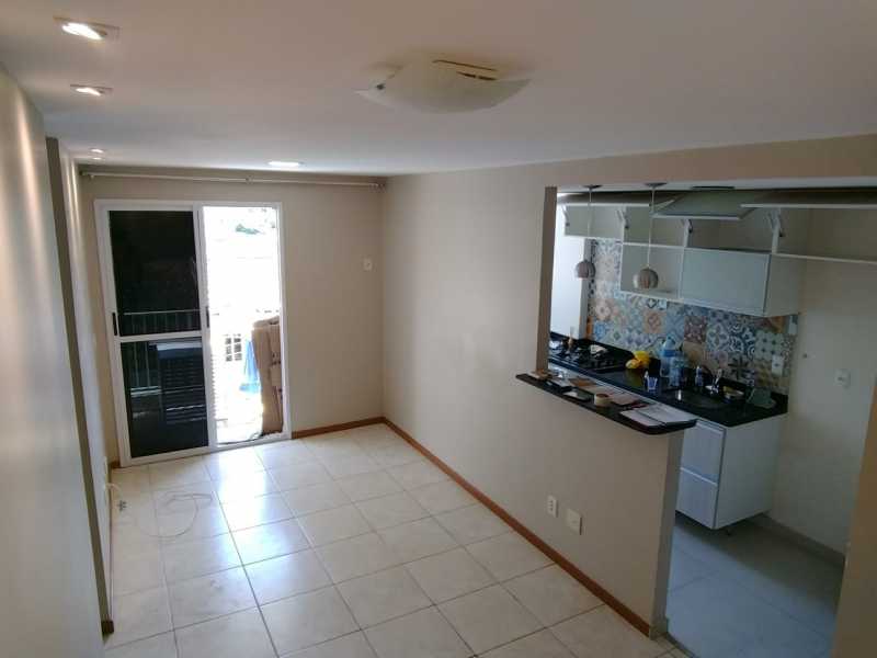 Apartamento à venda com 2 quartos, 60m² - Foto 10