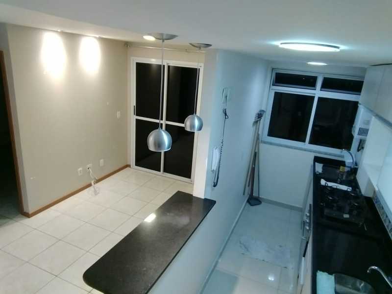 Apartamento à venda com 2 quartos, 60m² - Foto 14