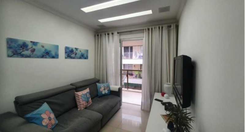 Apartamento à venda com 3 quartos, 86m² - Foto 4