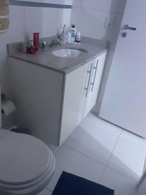 Apartamento à venda com 2 quartos, 64m² - Foto 18