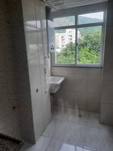 Apartamento à venda com 2 quartos, 66m² - Foto 9