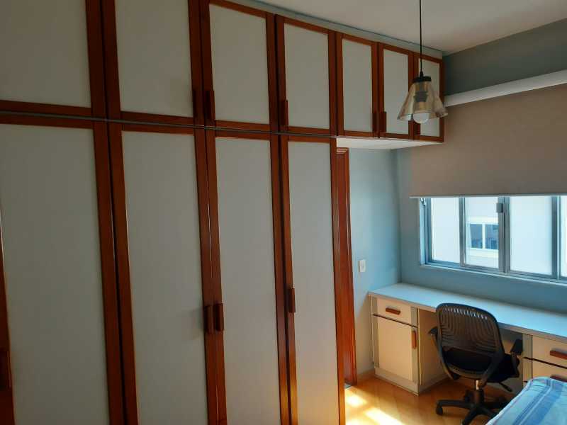 Apartamento à venda com 4 quartos, 180m² - Foto 14