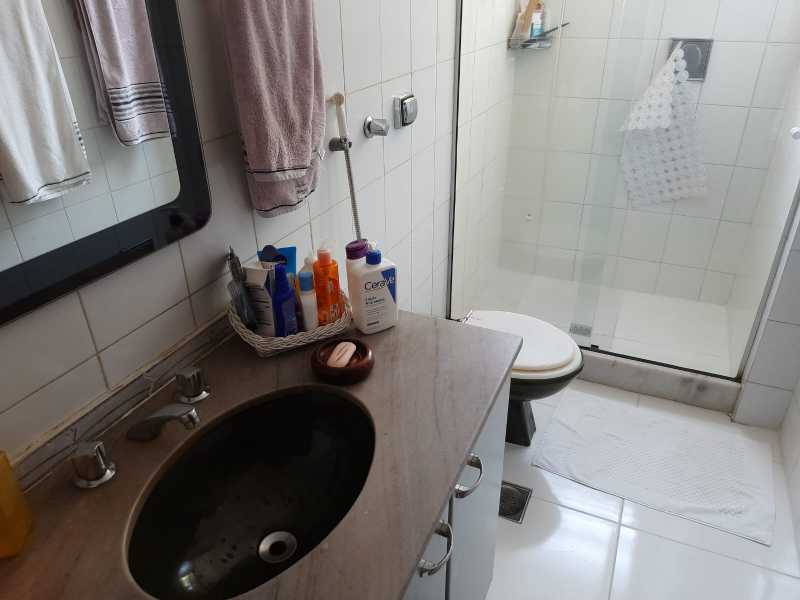 Apartamento à venda com 4 quartos, 180m² - Foto 23