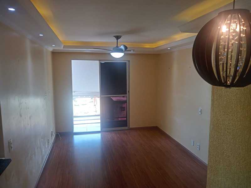 Apartamento à venda com 2 quartos, 61m² - Foto 3