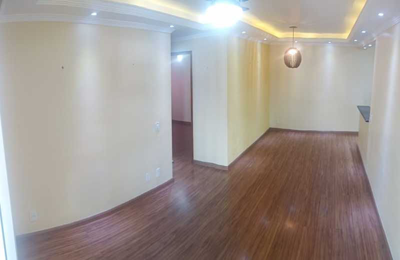 Apartamento à venda com 2 quartos, 61m² - Foto 4