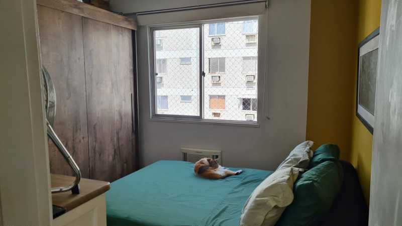 Apartamento à venda com 2 quartos, 55m² - Foto 11