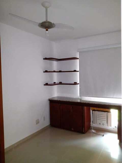 Apartamento à venda com 2 quartos, 56m² - Foto 3