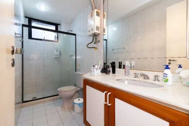 Apartamento à venda com 4 quartos, 155m² - Foto 9