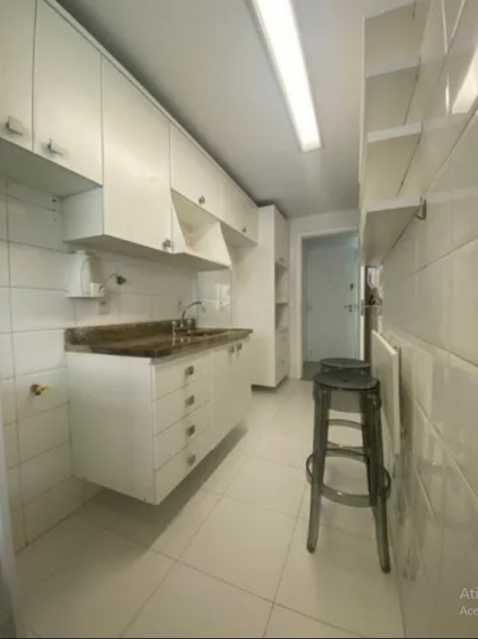 Apartamento à venda com 2 quartos, 63m² - Foto 11