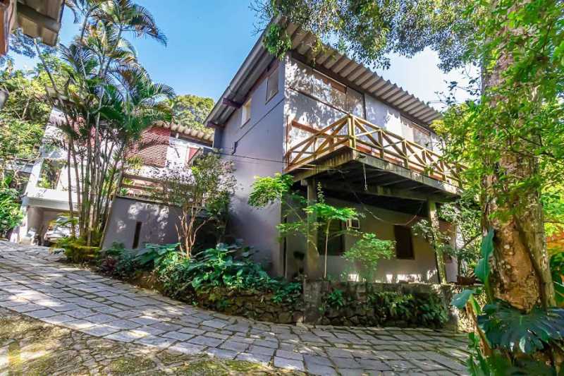 Casa de Condomínio à venda com 5 quartos, 384m² - Foto 1