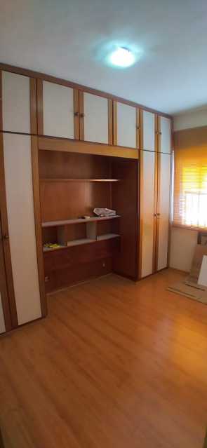 Apartamento à venda com 2 quartos, 74m² - Foto 2