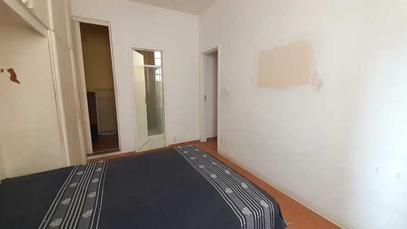 Apartamento à venda com 2 quartos, 72m² - Foto 9