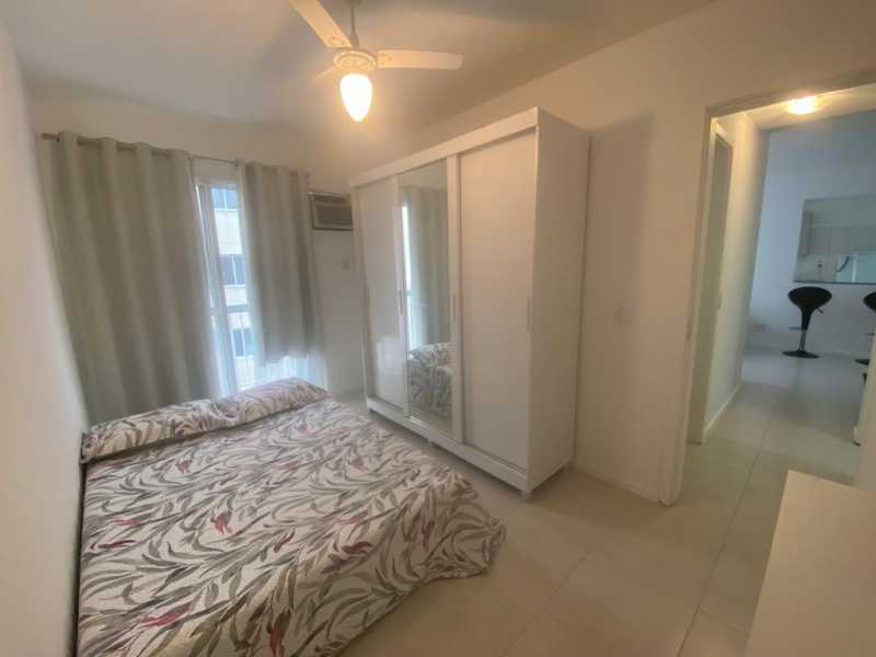 Apartamento à venda com 2 quartos, 60m² - Foto 5