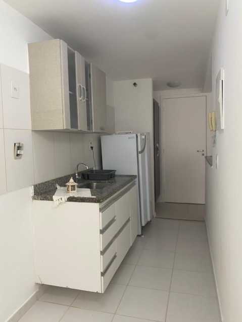 Apartamento à venda com 2 quartos, 60m² - Foto 18