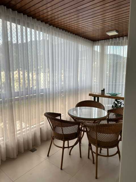 Apartamento à venda com 3 quartos, 90m² - Foto 17