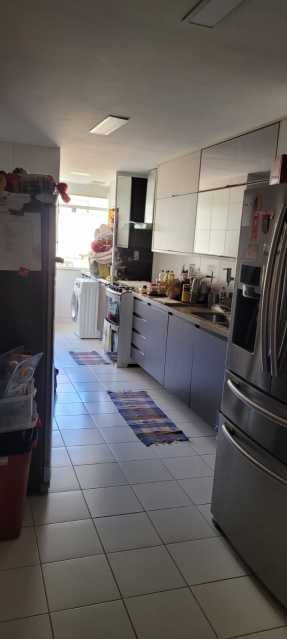 Apartamento à venda com 4 quartos, 150m² - Foto 10