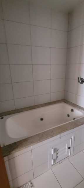 Apartamento à venda com 4 quartos, 150m² - Foto 24