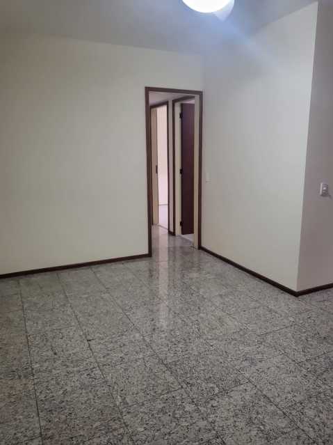 Apartamento à venda com 3 quartos, 108m² - Foto 7