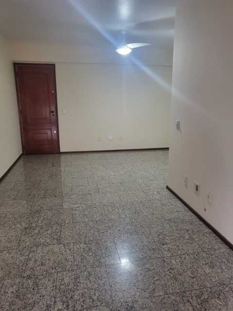 Apartamento à venda com 3 quartos, 108m² - Foto 11