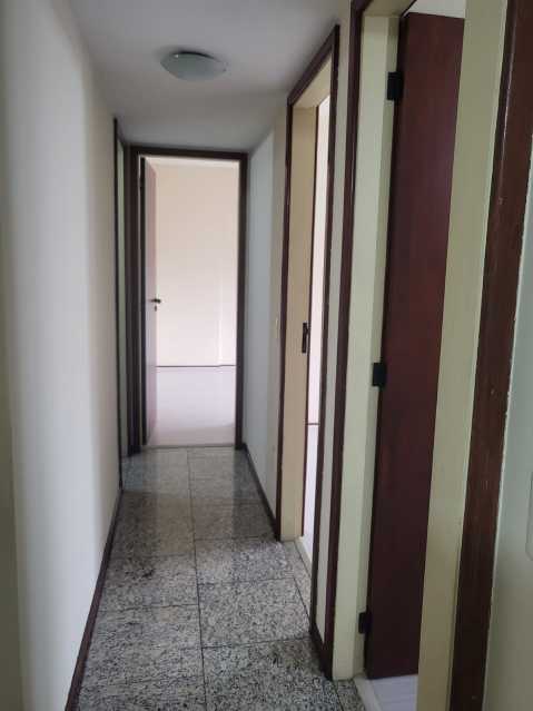 Apartamento à venda com 3 quartos, 108m² - Foto 17