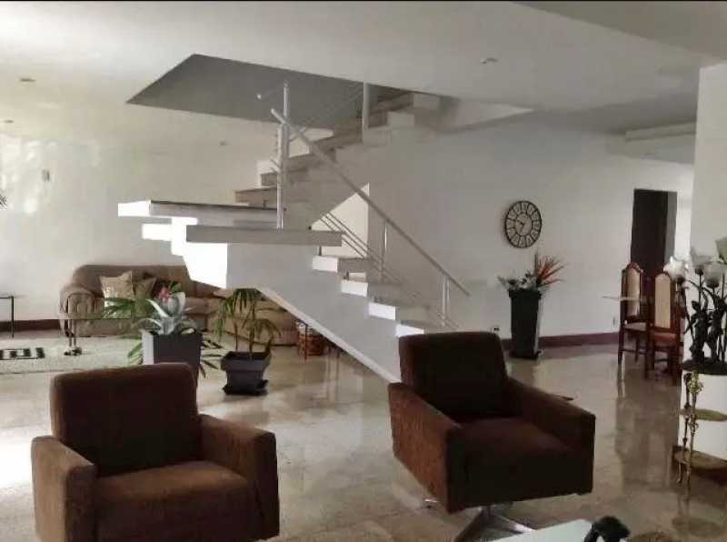 Casa de Condomínio à venda com 5 quartos, 500m² - Foto 2