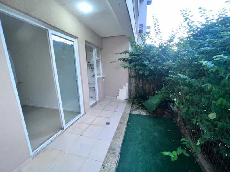 Apartamento à venda com 2 quartos, 68m² - Foto 20