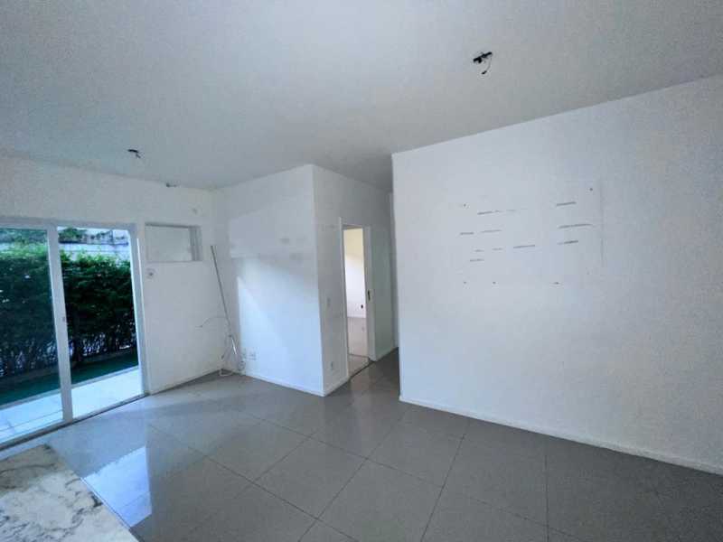 Apartamento à venda com 2 quartos, 68m² - Foto 27