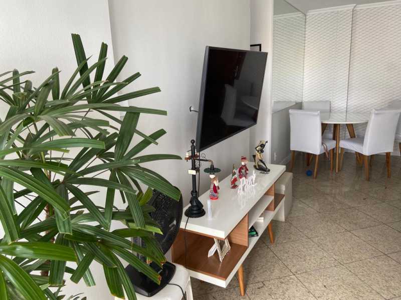 Apartamento à venda com 2 quartos, 86m² - Foto 2