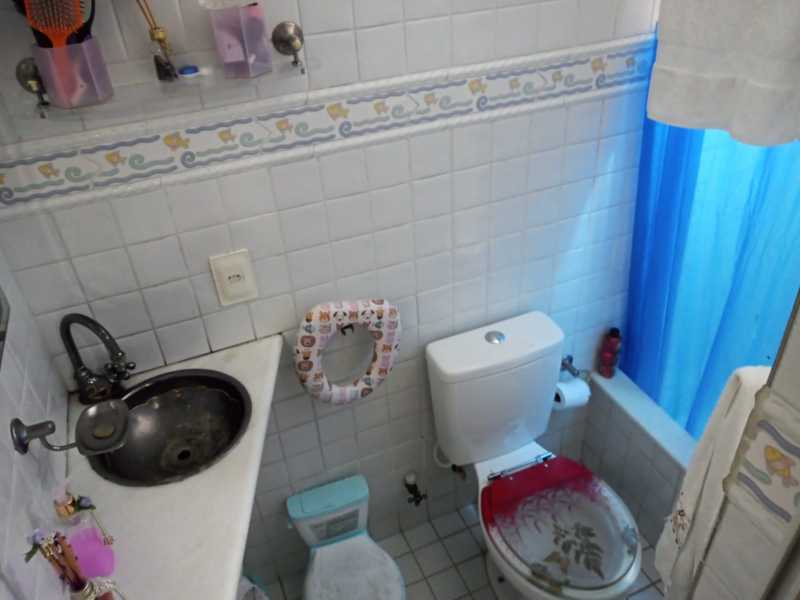 Casa de Condomínio para alugar com 4 quartos, 200m² - Foto 21