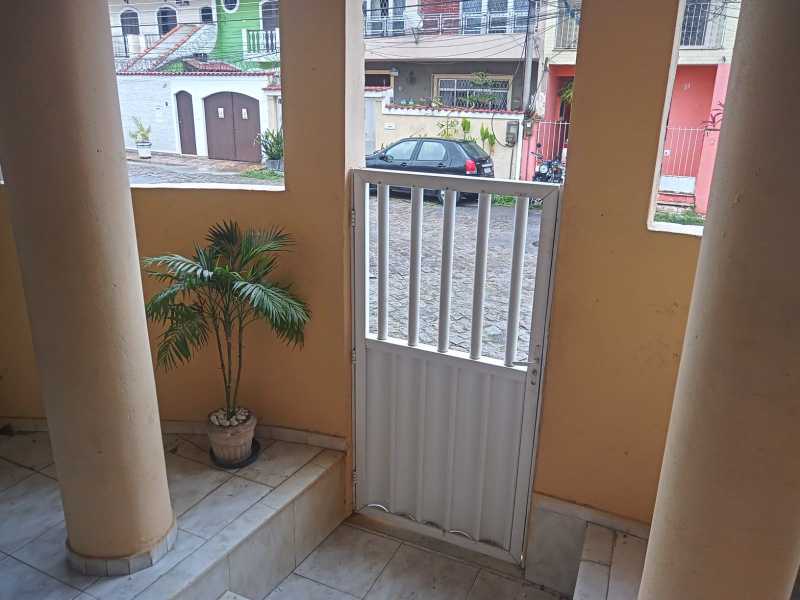 Casa de Condomínio para alugar com 4 quartos, 200m² - Foto 27